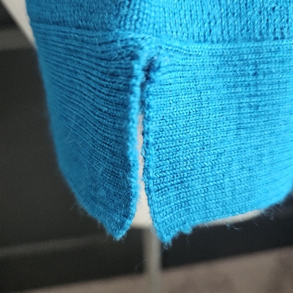 Sarah Spencer 100% Italian Merino Wool V-Neck Sweater Sz Large Blue - Picture 4 of 12